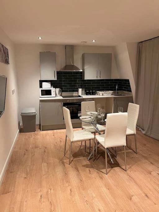 009- Studio Apartment In Ealing F5 エクステリア 写真