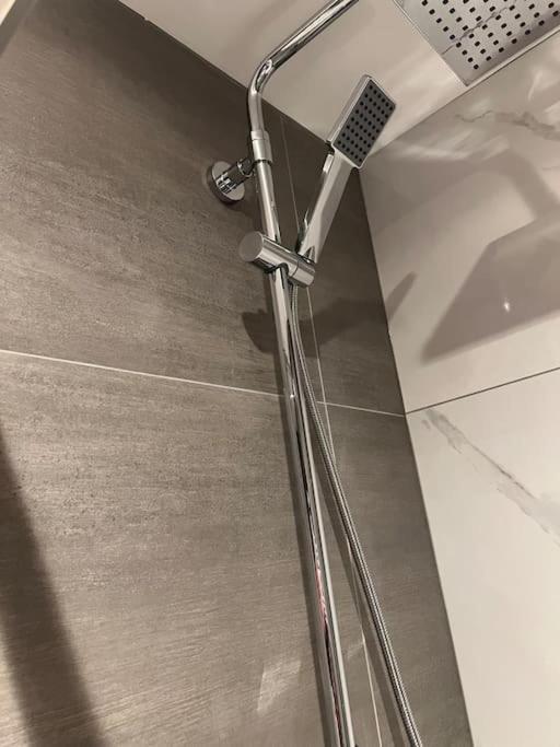 009- Studio Apartment In Ealing F5 エクステリア 写真
