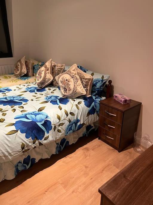 009- Studio Apartment In Ealing F5 エクステリア 写真