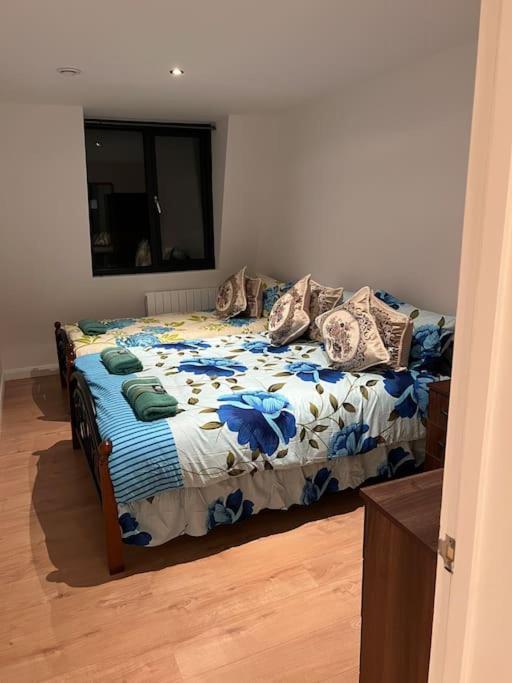 009- Studio Apartment In Ealing F5 エクステリア 写真