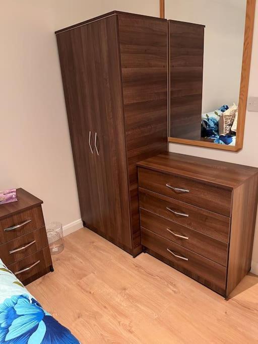 009- Studio Apartment In Ealing F5 エクステリア 写真